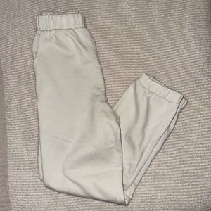 Zara cuffed cream jogger